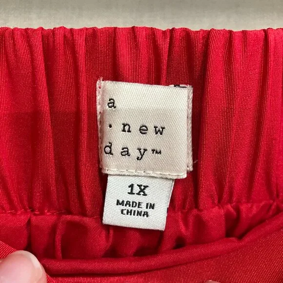 NWT A New Day Women's Size 1X Red Bubble Hem Midweight Woven A-Line Mini Skirt - Picture 5 of 12